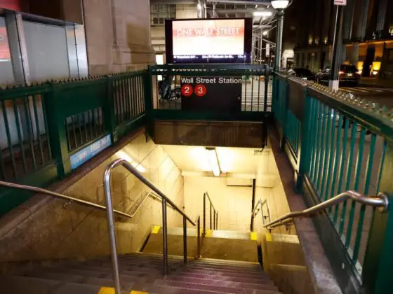 NYPD reports slashed in the face on subway near Wall Street station