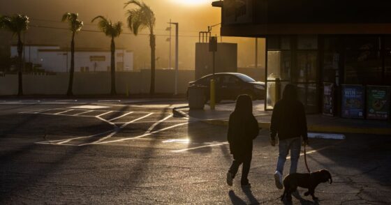 Santa Ana winds expected to ease as temperatures drop
