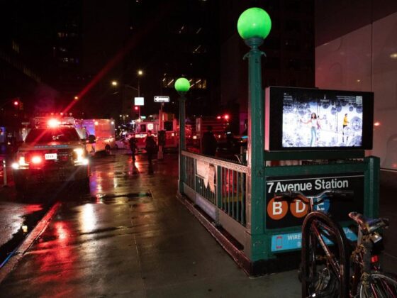 Unhinged man randomly attacks girls, 6 and 9, on NYC subway: cops